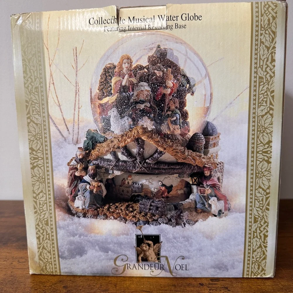 Vintage 1999 Grandeur Noel Musical Nativity Water Globe - 150mm Revolving Base